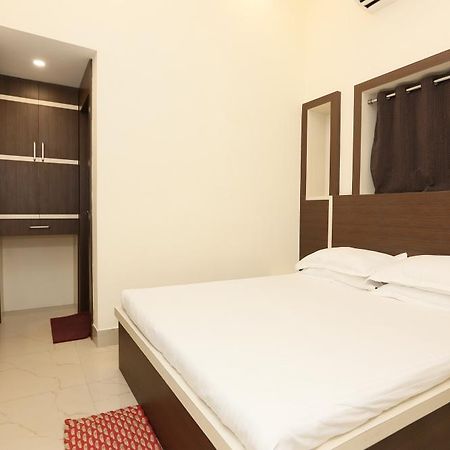 Finestays Shanti Priya Calcutta Exterior foto