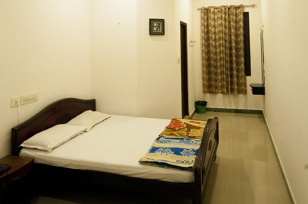 Finestays Shanti Priya Calcutta Exterior foto